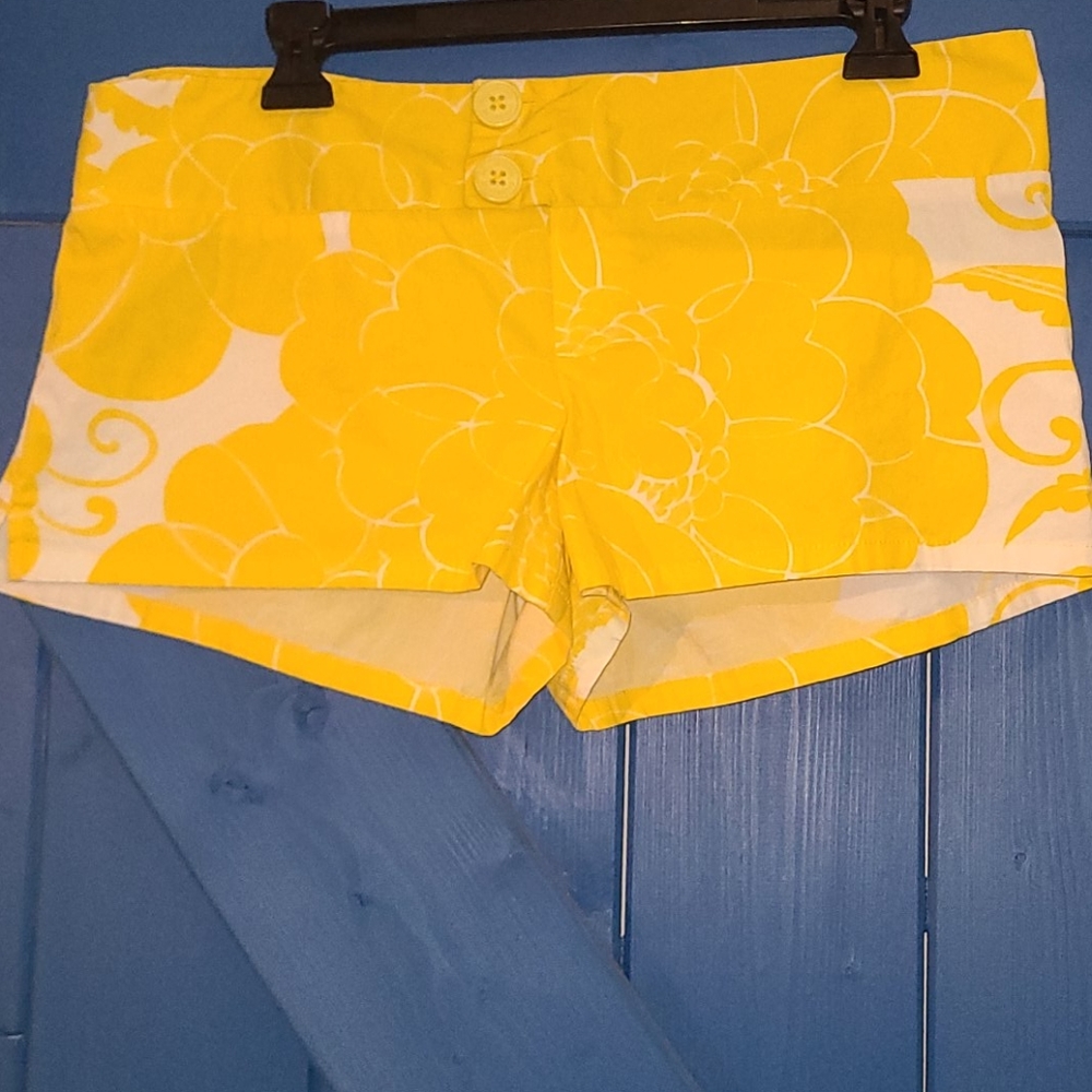 Billabong Yellow and white flower boardshorts